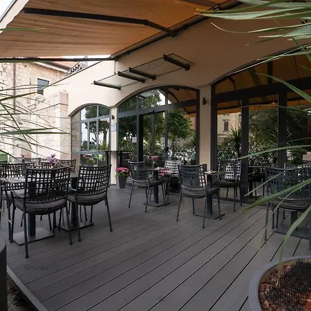 Teatro Verdi Boutique מלון זאדאר