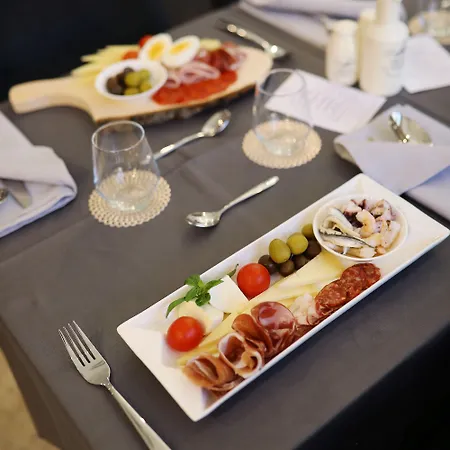 Teatro Verdi Boutique 4* Задар