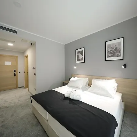 Hotel Teatro Verdi Boutique 4*